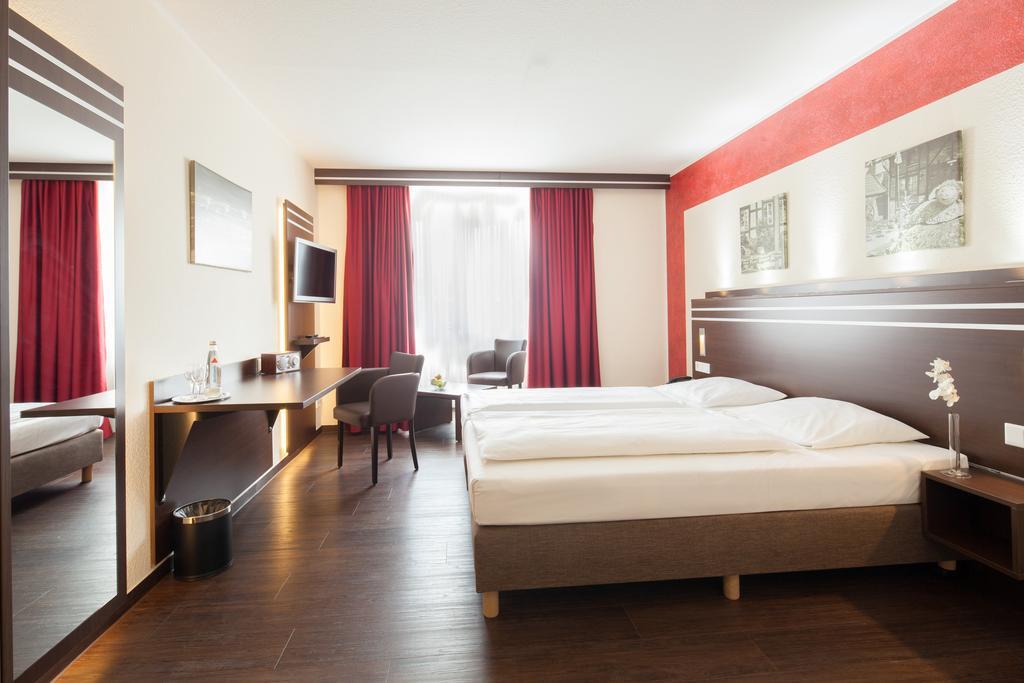 Hotel Am Stern Brühl Exterior foto